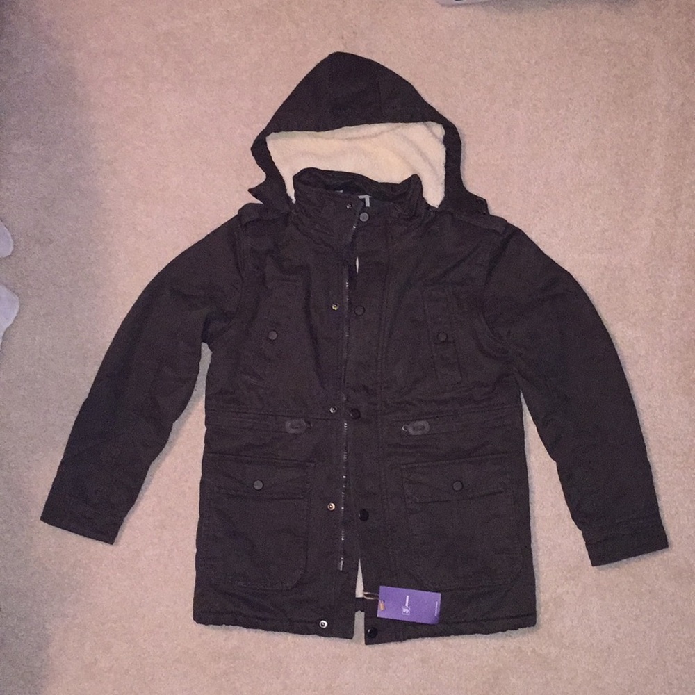 Large brown heavy winter coat with hood w/ cotton.